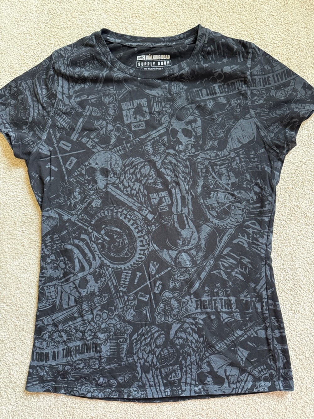 The Walking Dead Women's Black Graphic Tee size L